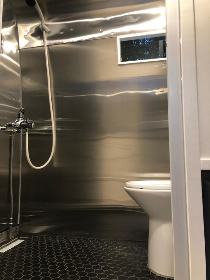 Artisan Hostel Тоученг Екстериор снимка
