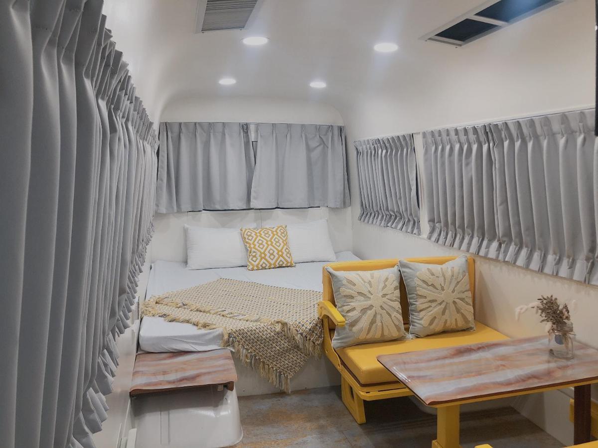 Artisan Hostel Тоученг Екстериор снимка
