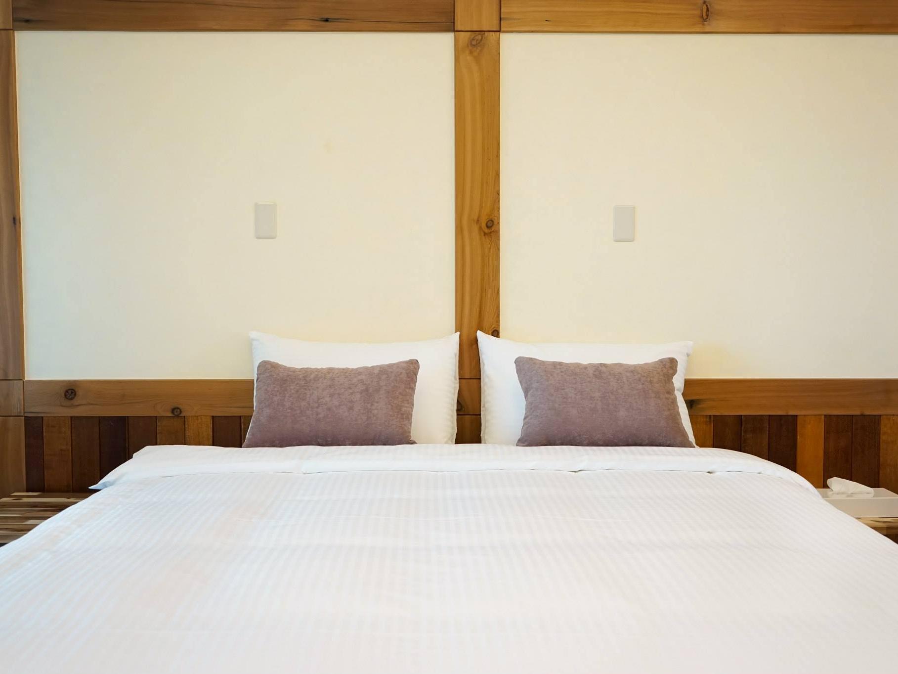 Artisan Hostel Тоученг Екстериор снимка