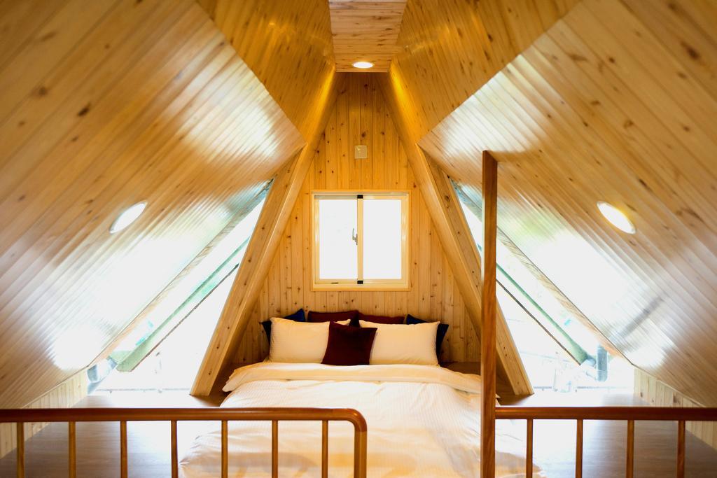 Artisan Hostel Тоученг Екстериор снимка