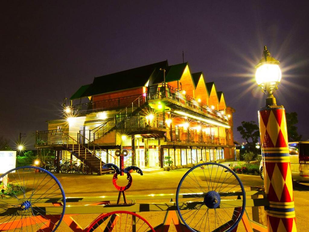 Artisan Hostel Тоученг Екстериор снимка
