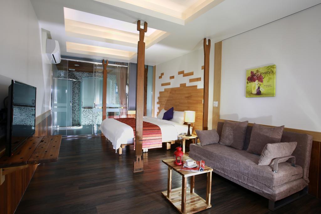 Artisan Hostel Тоученг Екстериор снимка